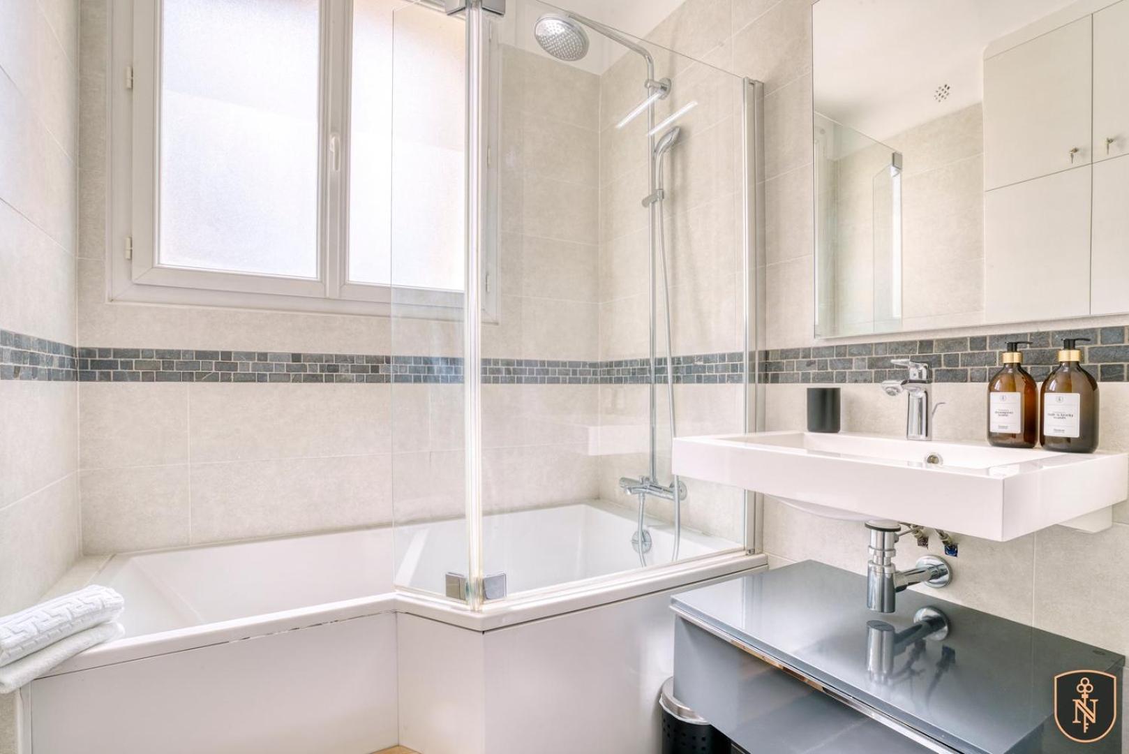 La Casa Bella — Chic & Modern Downtown Διαμέρισμα Καν Εξωτερικό φωτογραφία